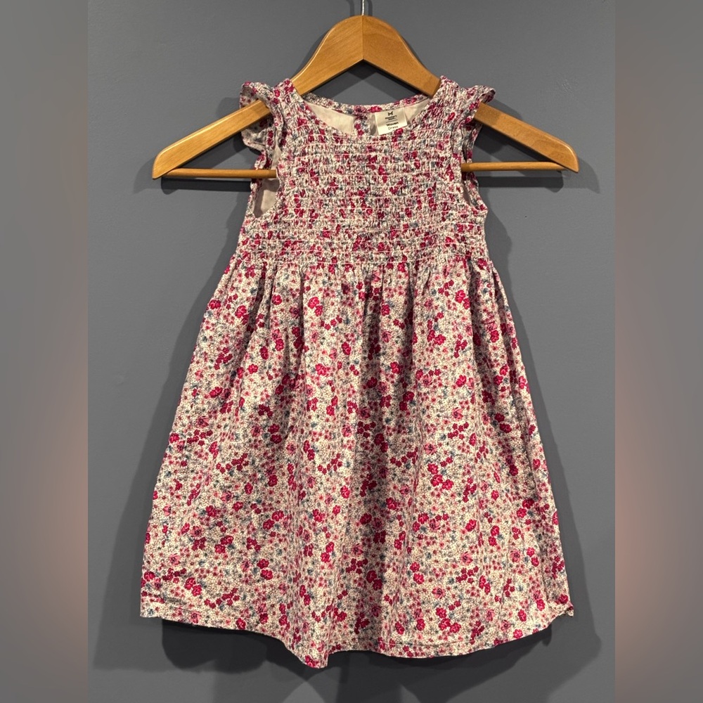 Set Of 3 Dresses For Girls Different Brands Size Fit 6 -5 Years Old
